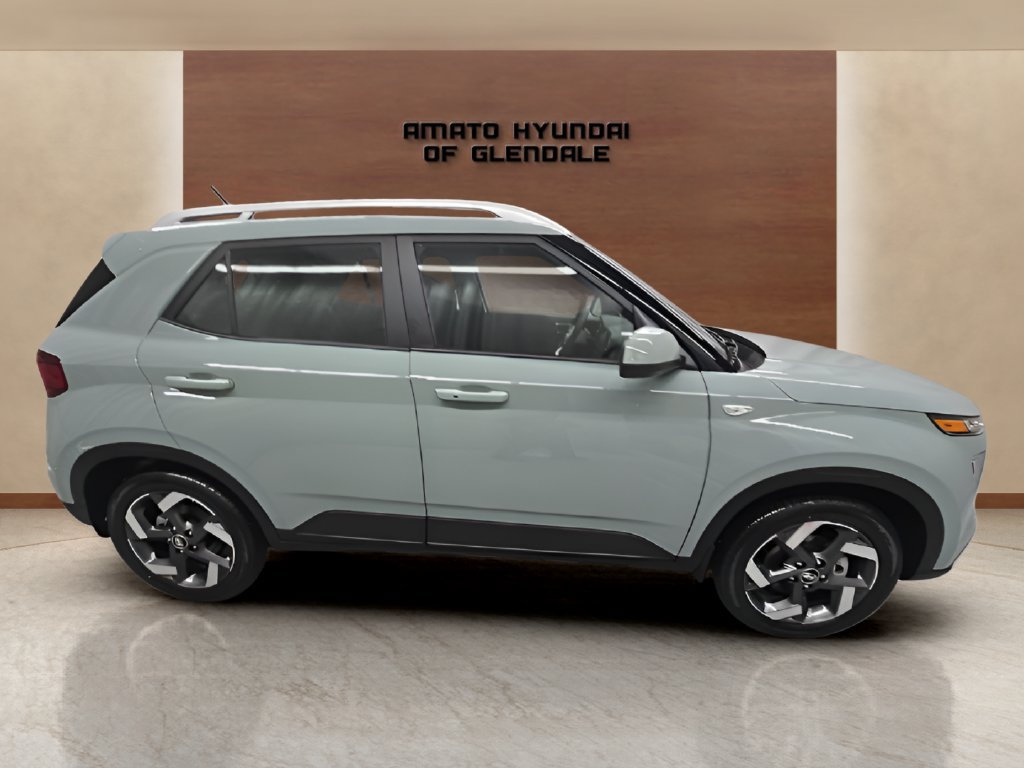 New 2026 Hyundai Venue SEL FWD image 8