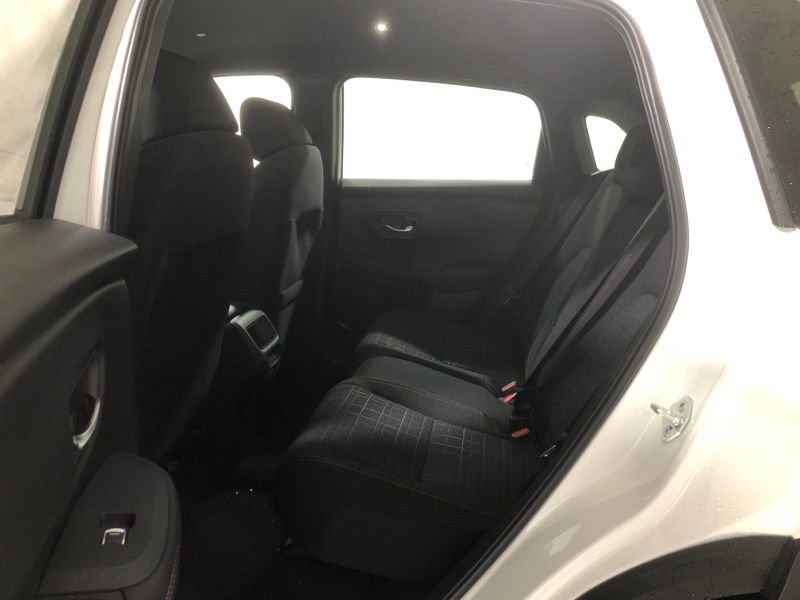 Used 2025 Honda HR-V Sport image 15