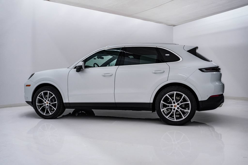 New 2026 Porsche Cayenne AWD/4WD image 2