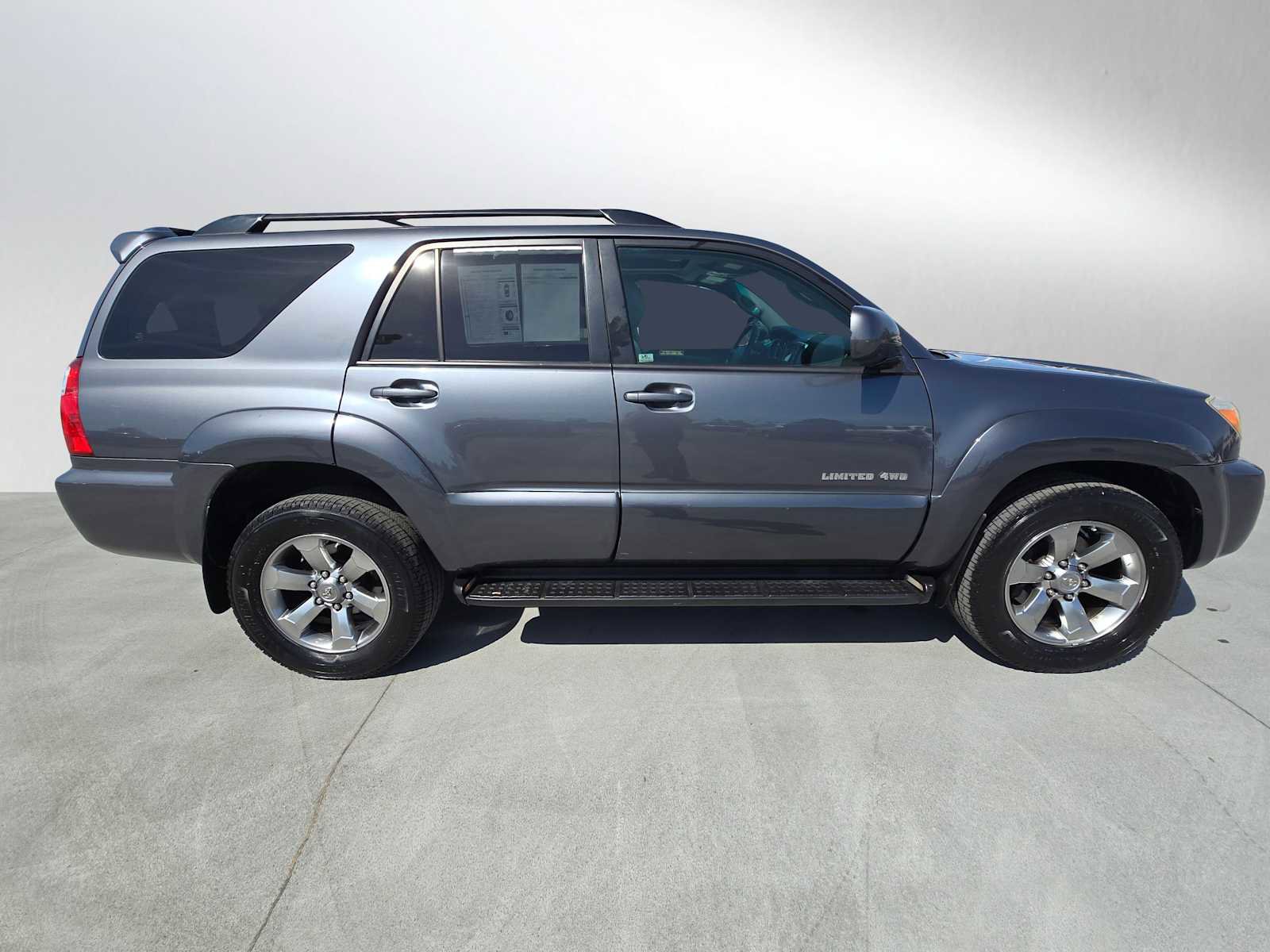 Used 2008 Toyota 4Runner Limited AWD/4WD image 2