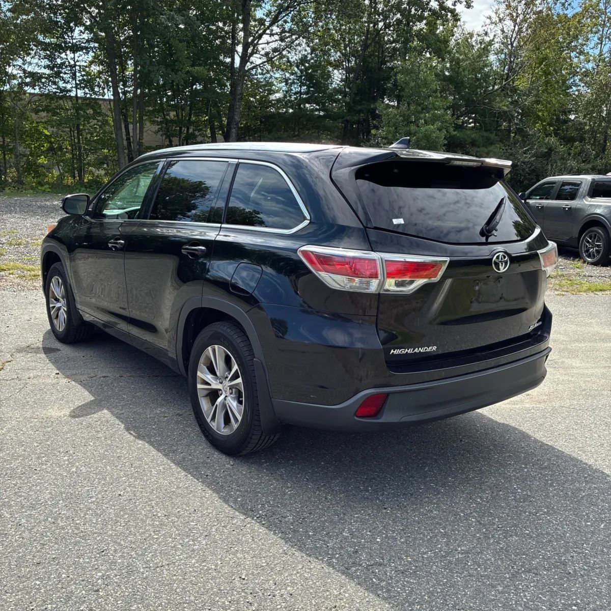 Used 2015 Toyota Highlander XLE AWD/4WD image 5