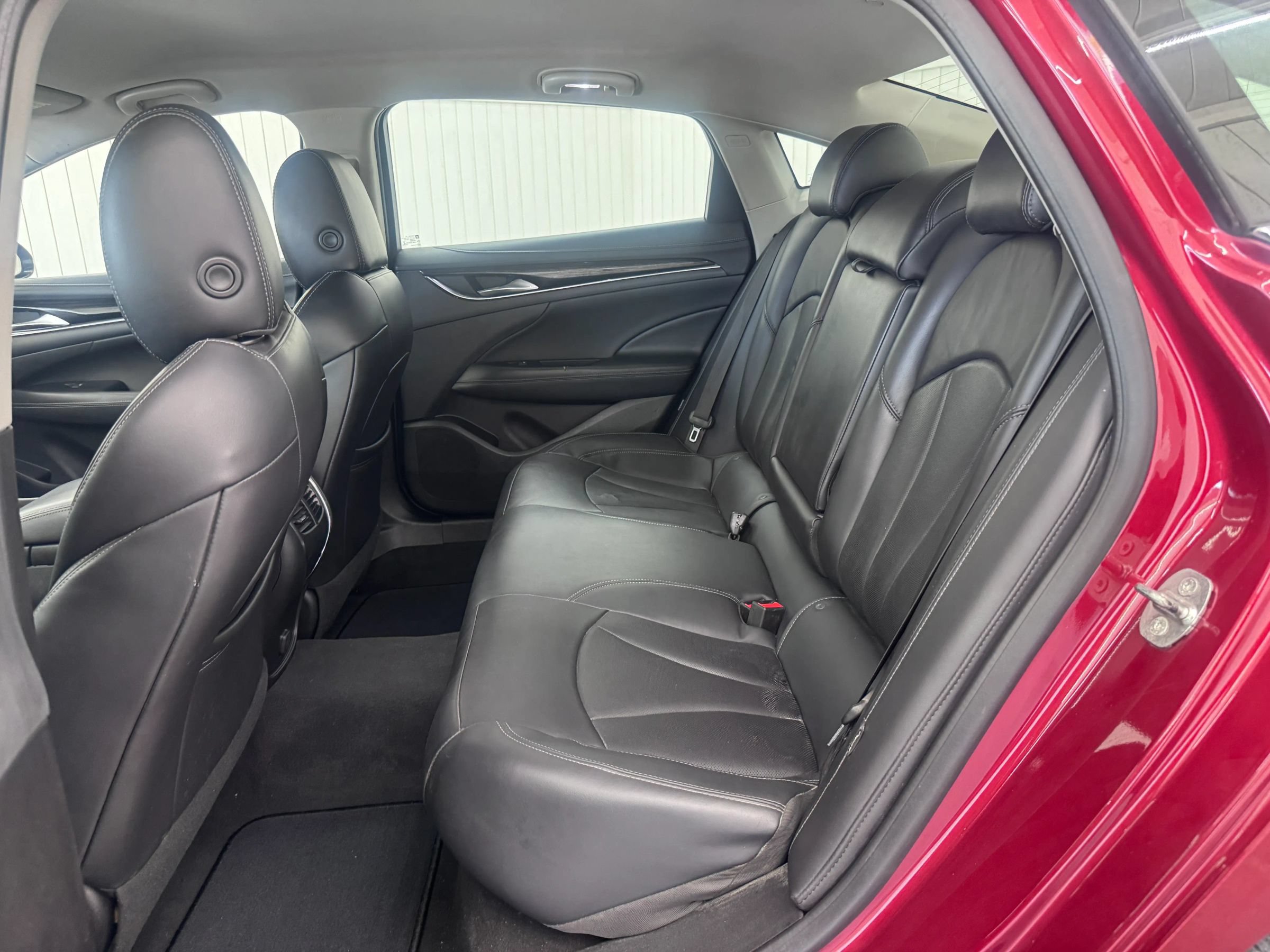 Used 2018 Buick LaCrosse Essence FWD image 12