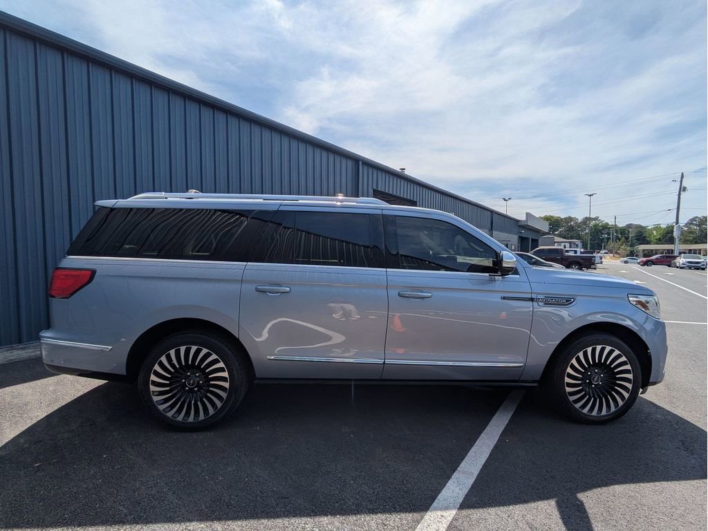 Used 2021 Lincoln Navigator L Black Label w/ Cargo Convenience Package image 5