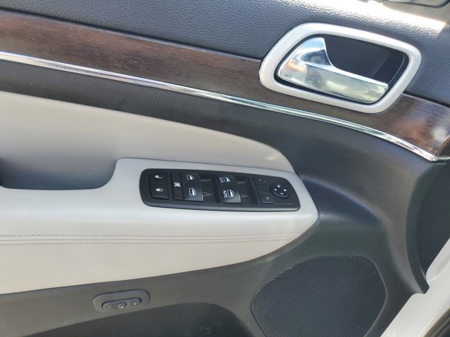 Used 2018 Jeep Grand Cherokee Limited image 26