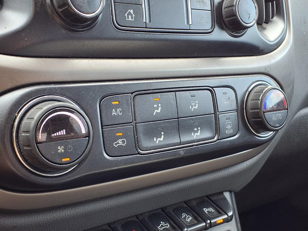Used 2019 Chevrolet Colorado Z71 AWD/4WD image 24
