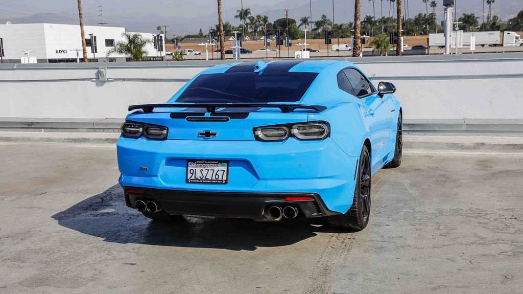 Used 2023 Chevrolet Camaro SS RWD image 9