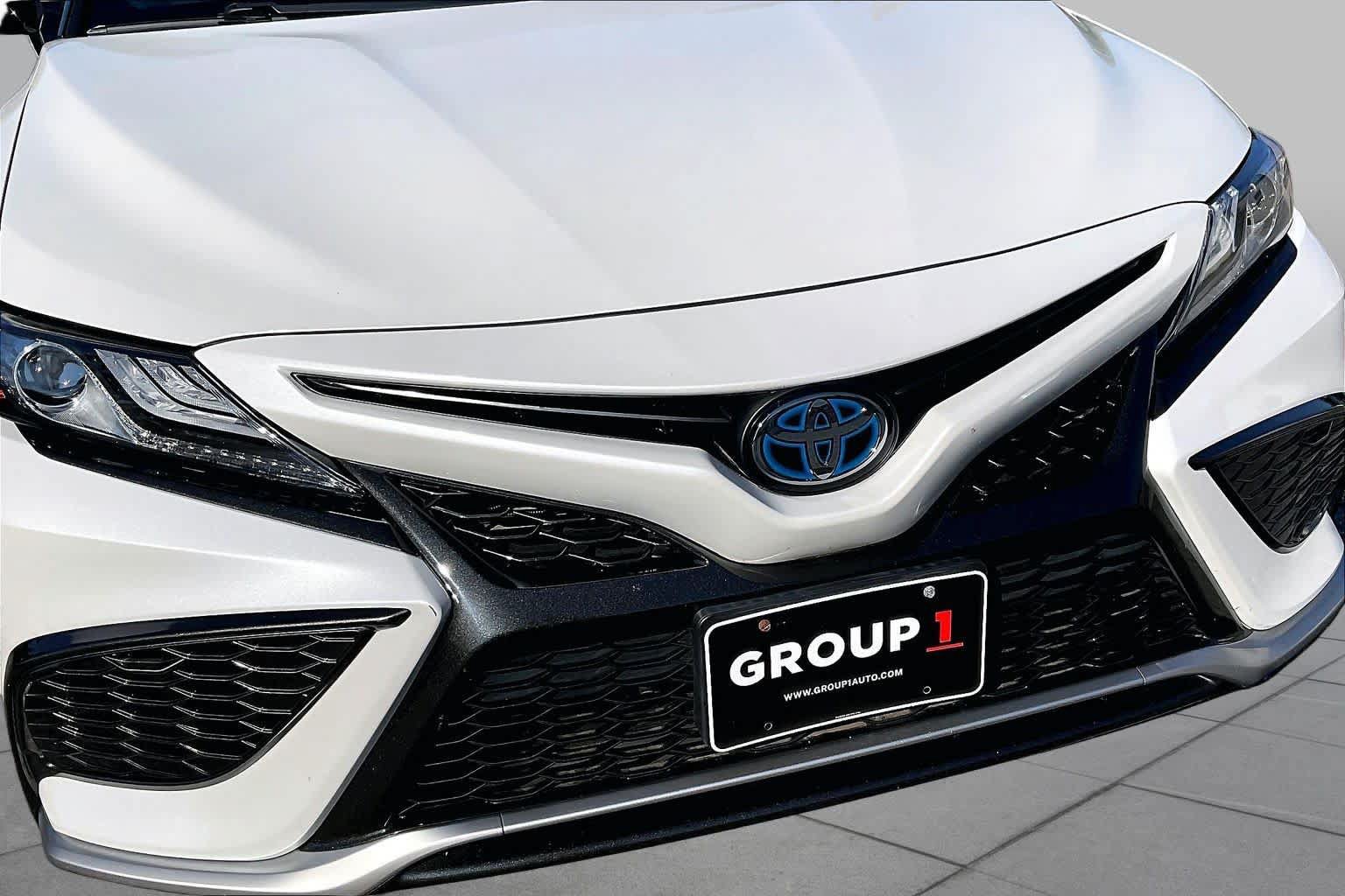Used 2021 Toyota Camry XSE w/ Cold Weather Package FWD image 31