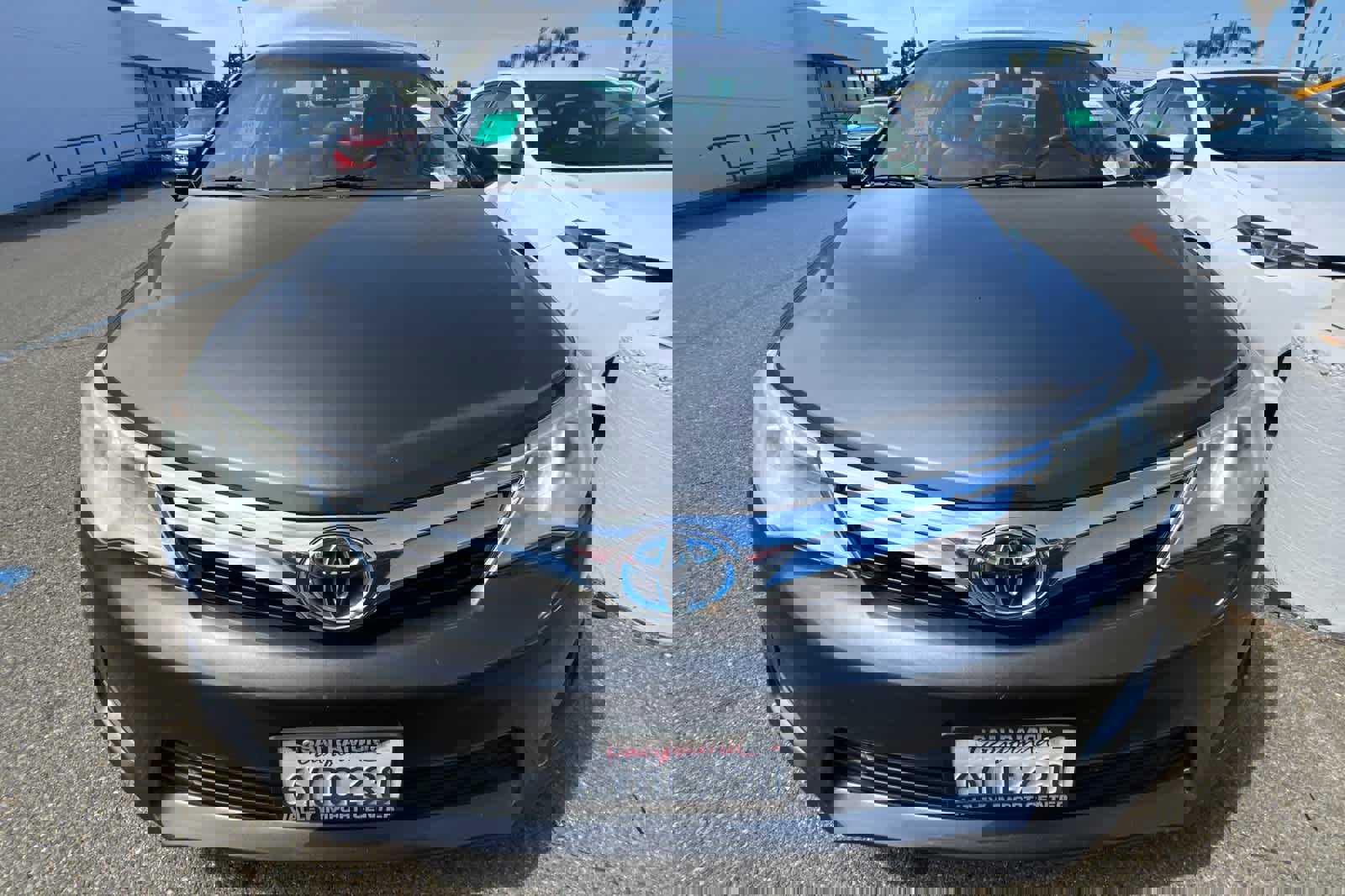 Used 2012 Toyota Camry LE FWD image 2