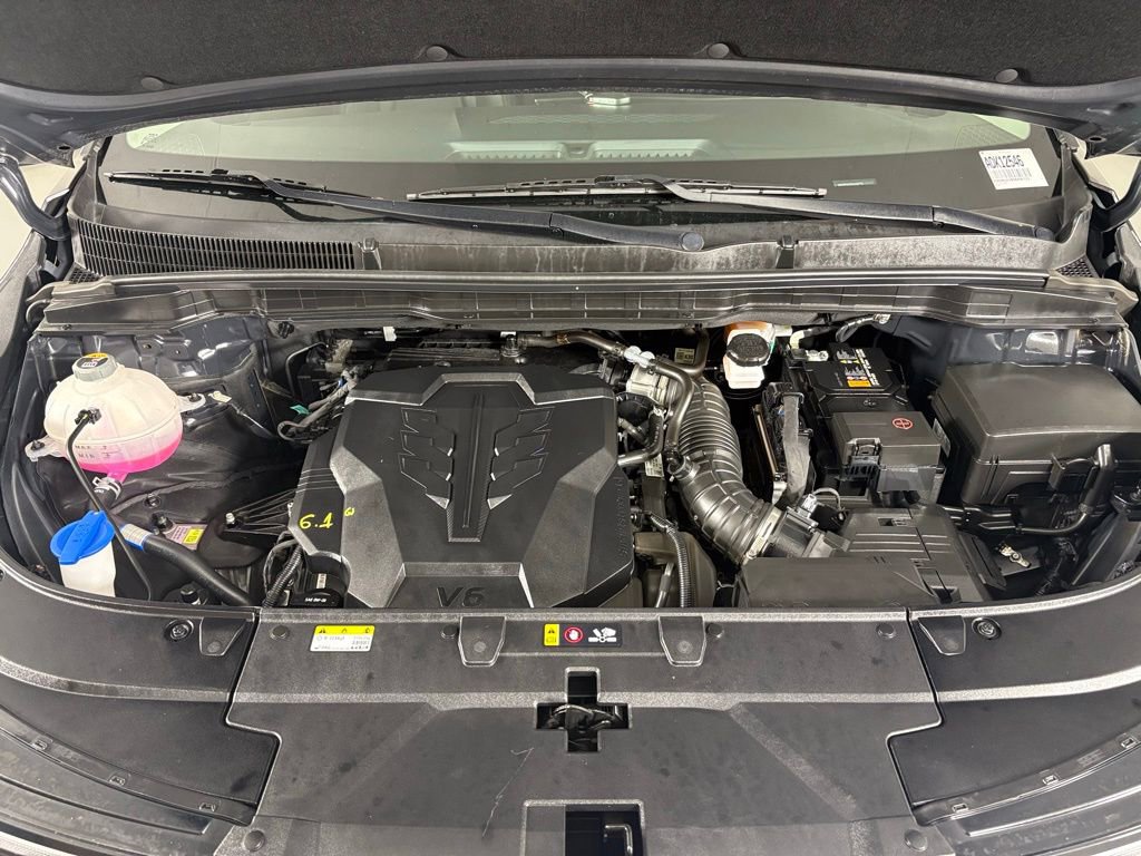 Used 2025 Kia Carnival image 47