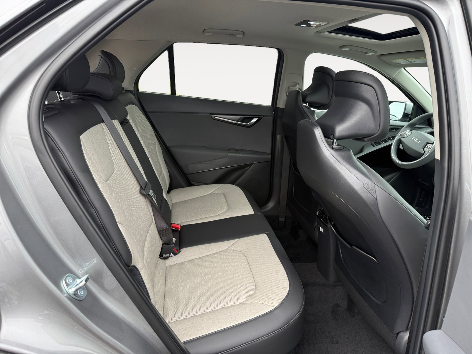 New 2026 Kia Niro SX Touring image 18