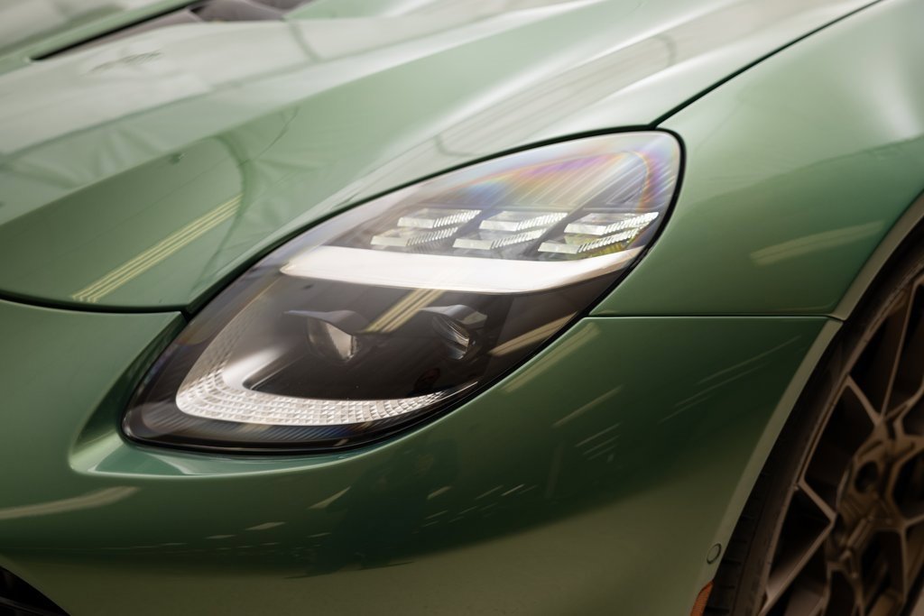 Used 2025 Aston Martin Vanquish image 20