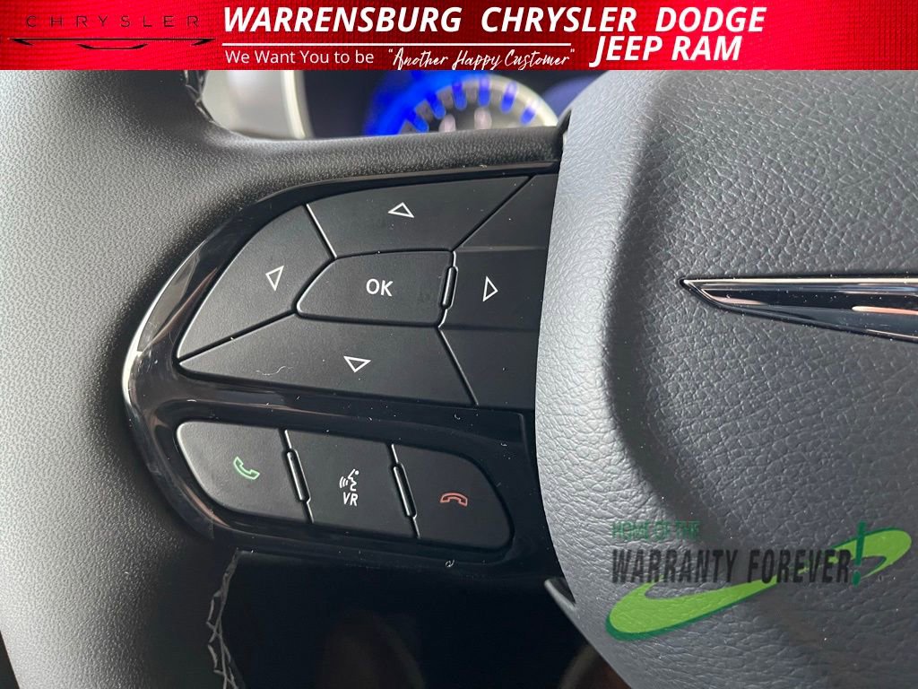 New 2026 Chrysler Pacifica Select w/ S Appearance Package image 30