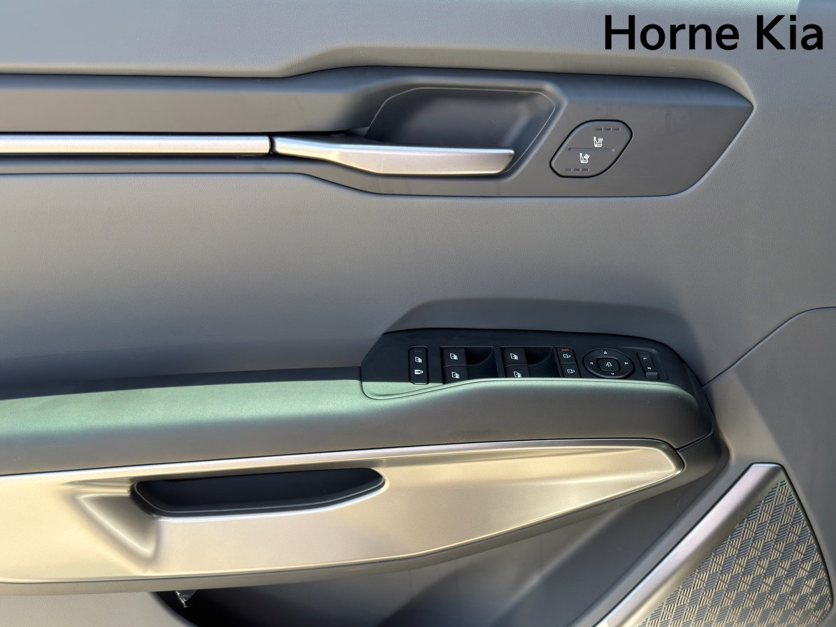 New 2026 Kia EV9 Light RWD image 18