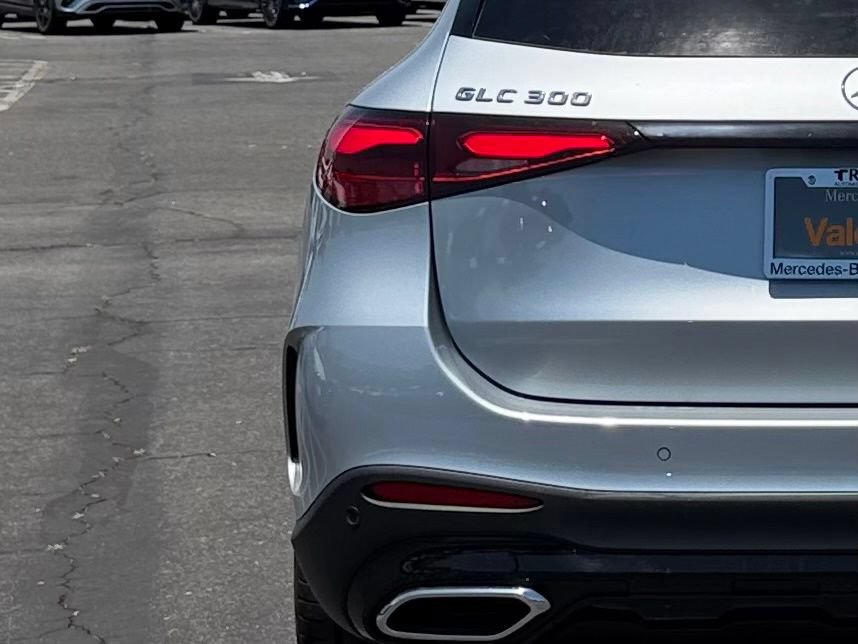New 2026 Mercedes-Benz GLC 300 4MATIC image 11