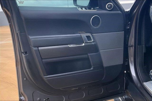 Used 2020 Land Rover Range Rover Sport SVR image 28