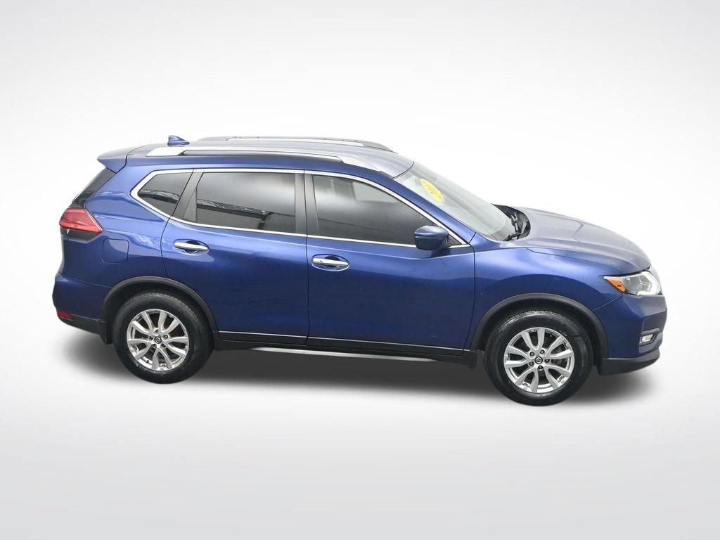 Used 2017 Nissan Rogue SV FWD image 34