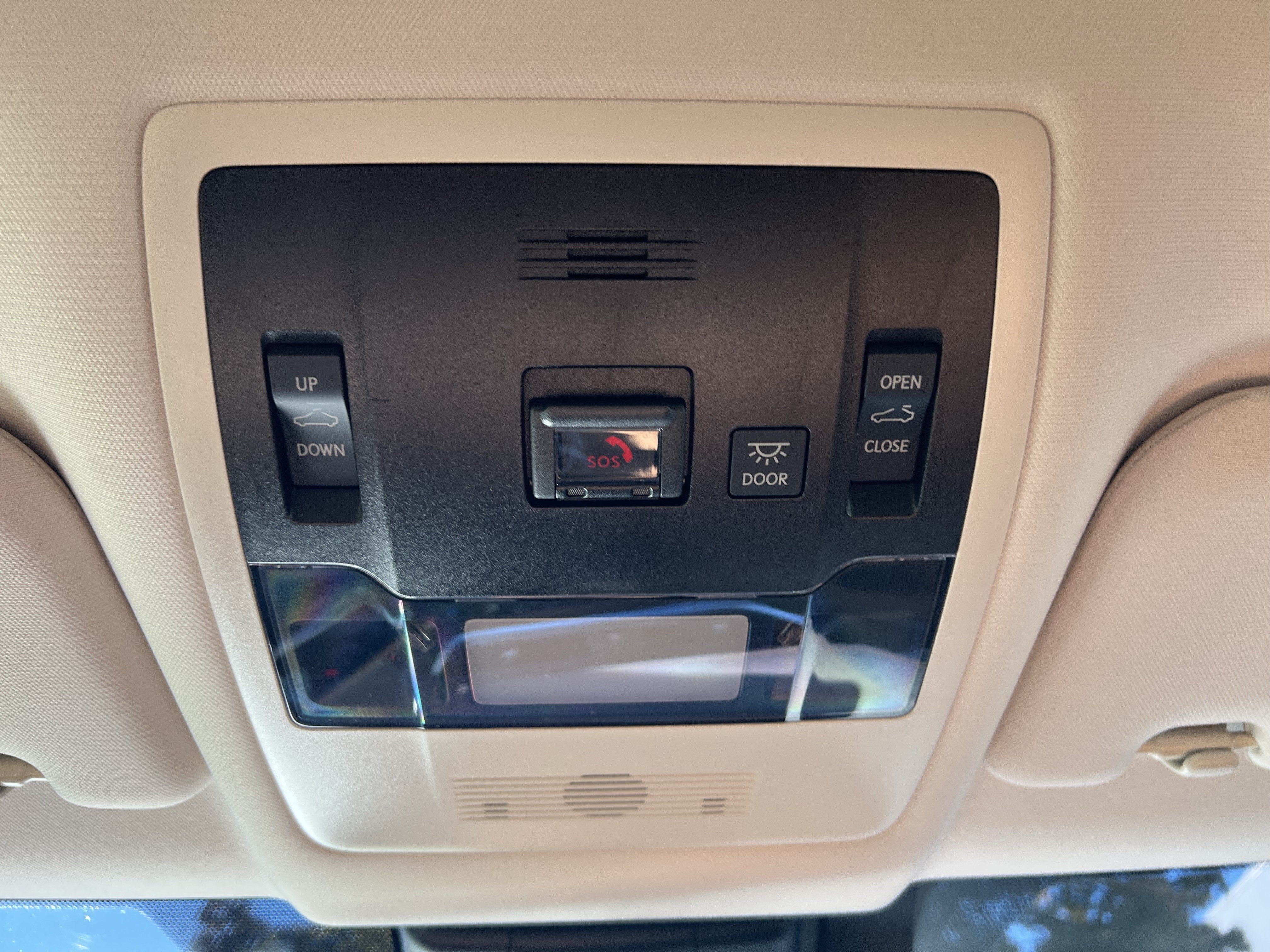 Used 2020 Lexus UX 250h w/ Premium Package AWD/4WD image 28