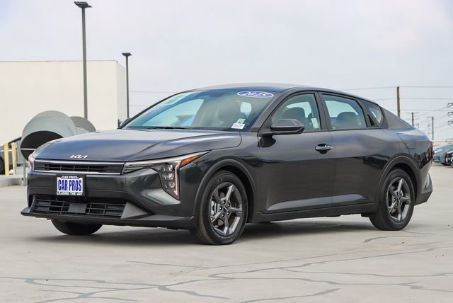 Used 2025 Kia K4 LXS image 5