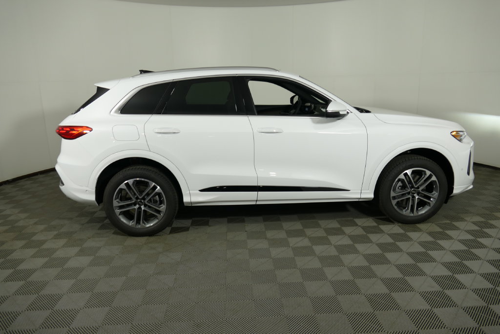 New 2026 Audi Q5 Premium AWD/4WD image 2