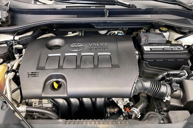 Used 2019 Toyota C-HR Limited image 9