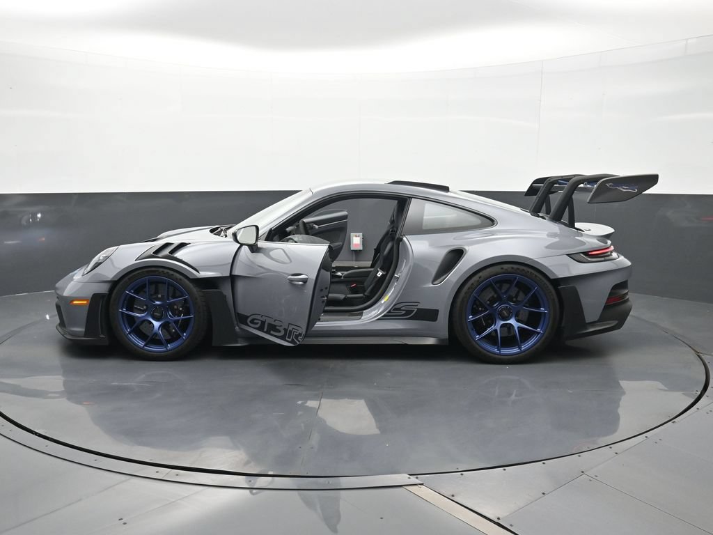 Certified 2025 Porsche 911 GT3 RS RWD image 24