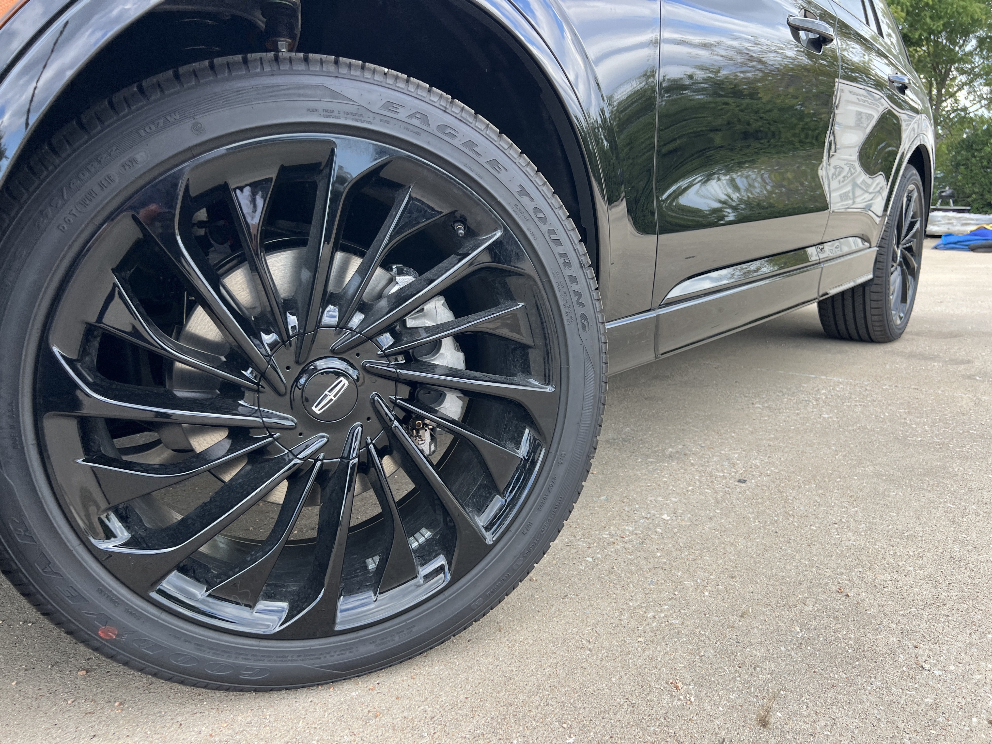 New 2026 Lincoln Aviator Reserve w/ Jet Appearance Package RWD image 13