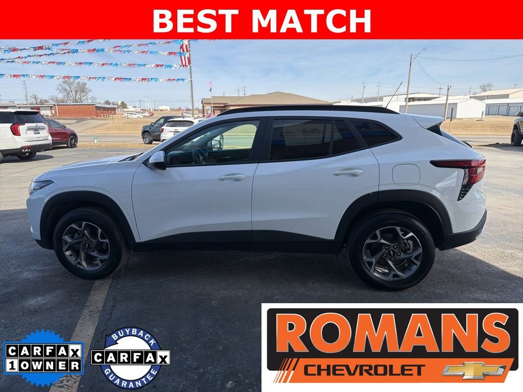 Used 2025 Chevrolet Trax LT FWD image 6
