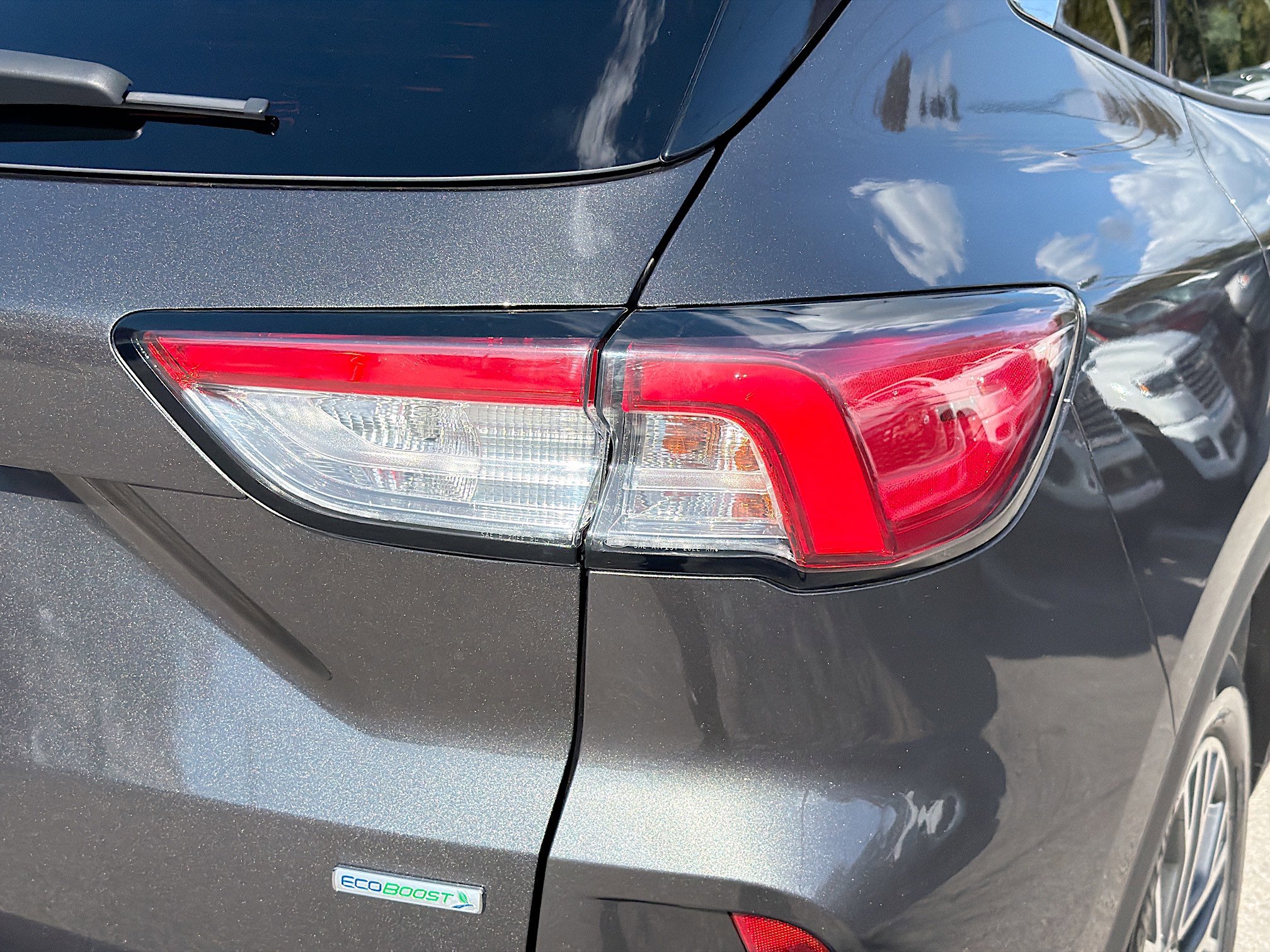 Used 2020 Ford Escape SEL image 10