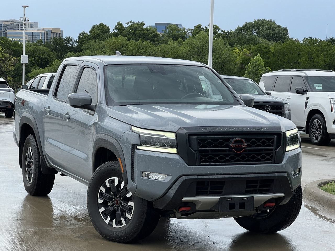 Used 2024 Nissan Frontier PRO-4X w/ Off-Road Protection Package AWD/4WD image 1