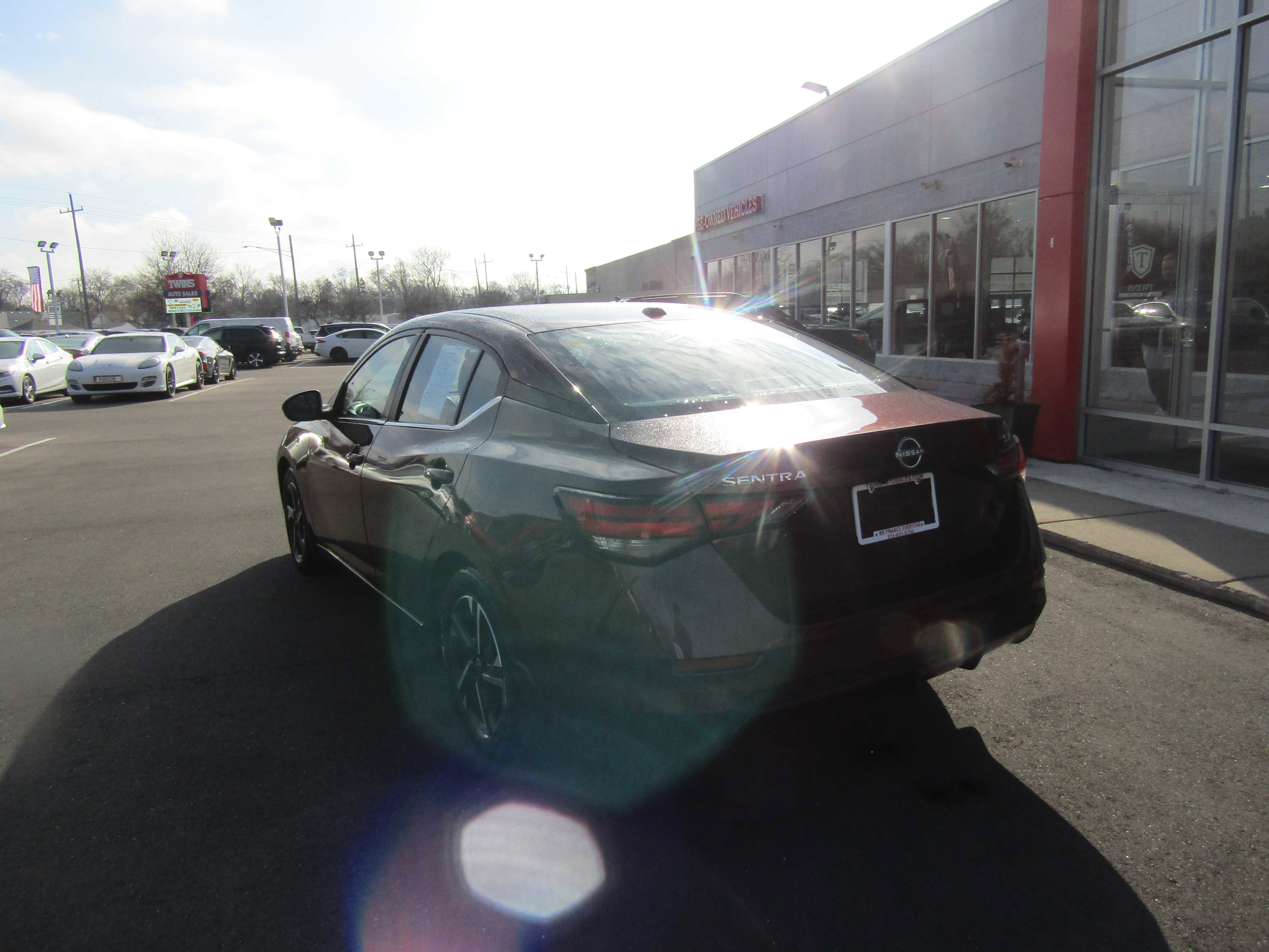 Used 2024 Nissan Sentra SV w/ All-Weather Package FWD image 8