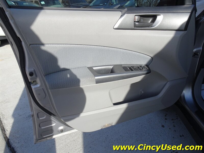 Used 2011 Subaru Forester 2.5X AWD/4WD image 28