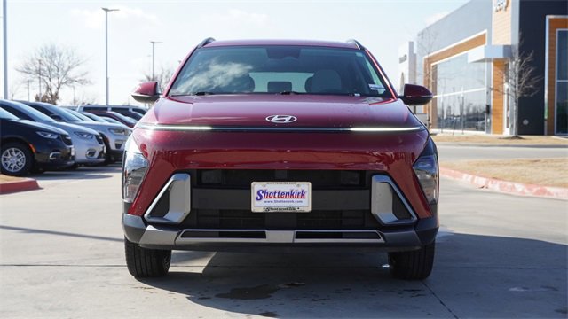 Used 2024 Hyundai Kona SEL image 2