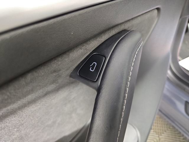 Used 2022 Tesla Model 3 Performance image 28