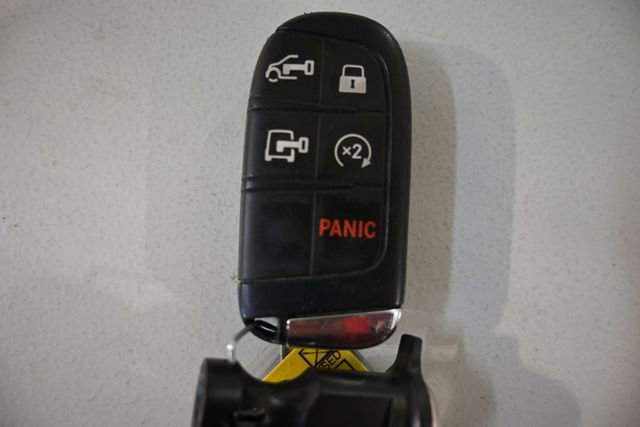 Used 2023 RAM ProMaster 2500 w/ Driver Convenience Group FWD image 34