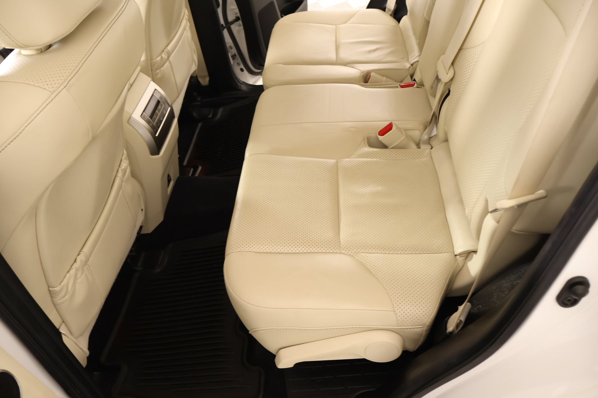 Used 2020 Lexus GX 460 Luxury w/ Off Road Package AWD/4WD image 13