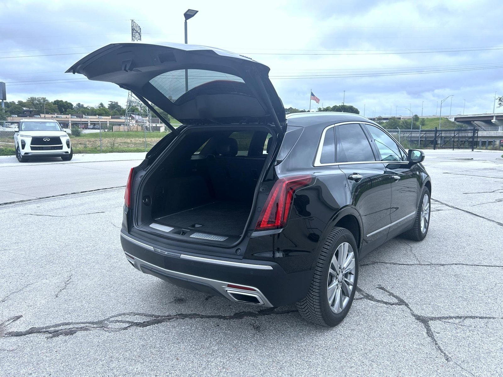 Certified 2023 Cadillac XT5 Premium Luxury AWD/4WD image 22