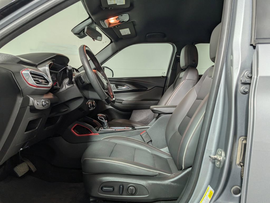 Used 2023 Chevrolet TrailBlazer RS FWD image 11