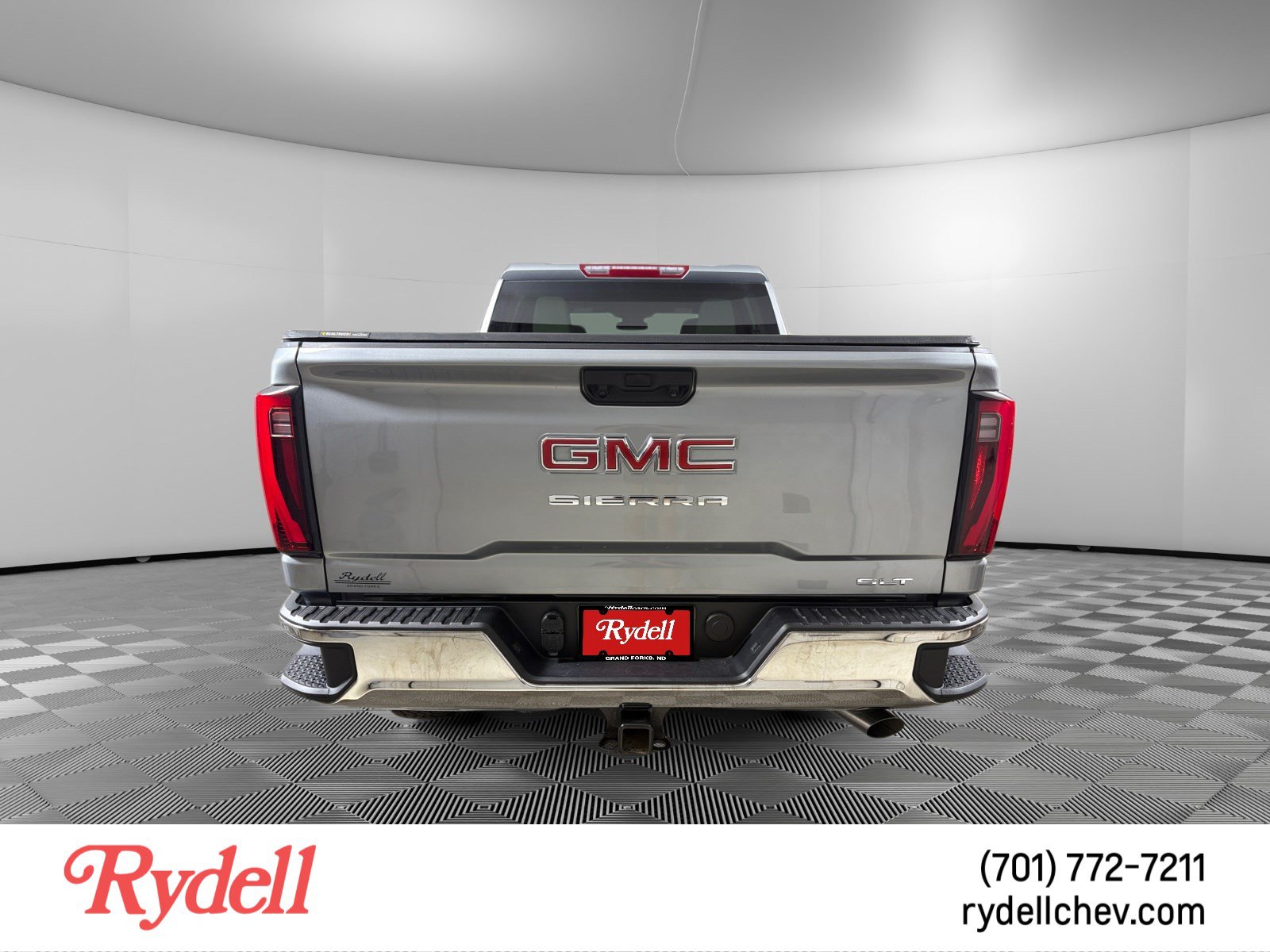 Used 2026 GMC Sierra 2500 SLT AWD/4WD image 4
