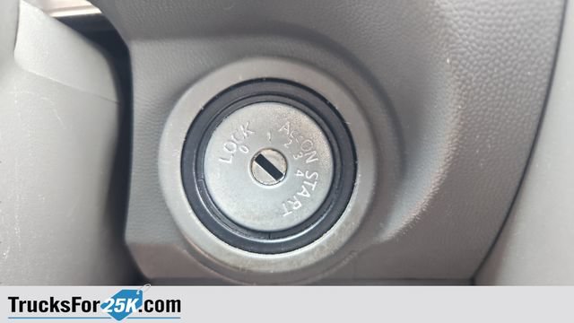 Used 2013 Nissan Frontier SV AWD/4WD image 24