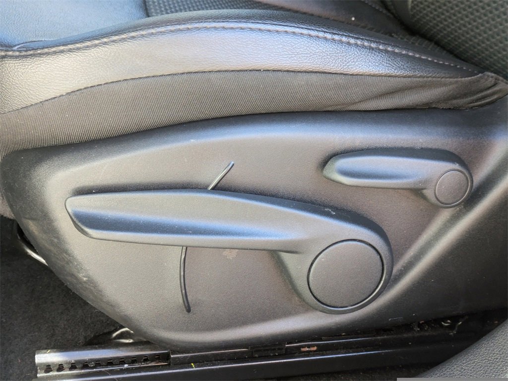 Used 2025 Jeep Compass Latitude image 20