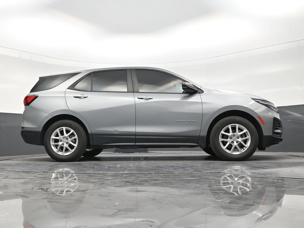 Used 2024 Chevrolet Equinox LS FWD image 25