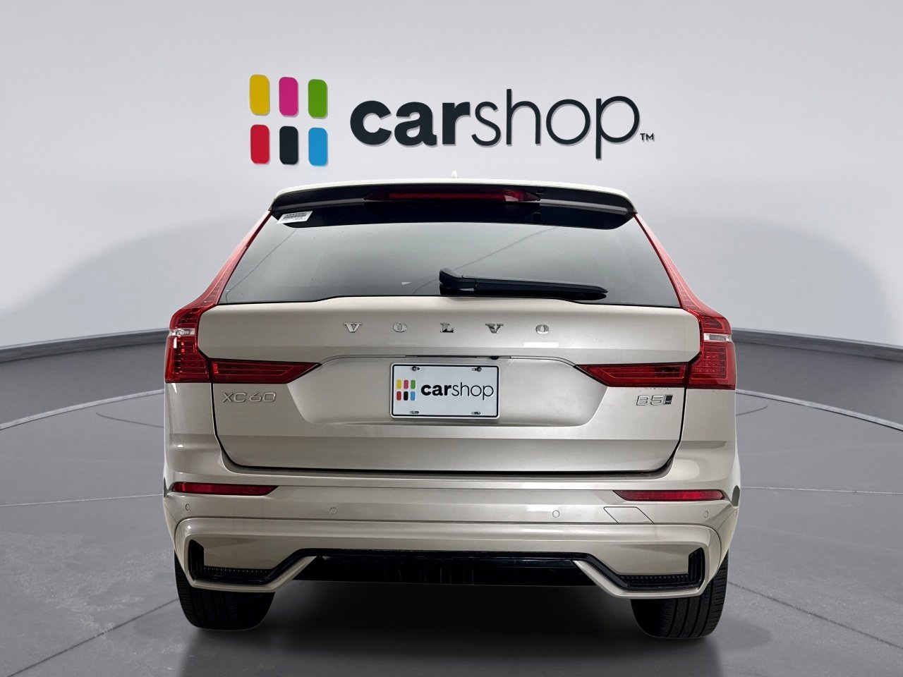 Used 2023 Volvo XC60 B5 Plus w/ Climate Package image 4