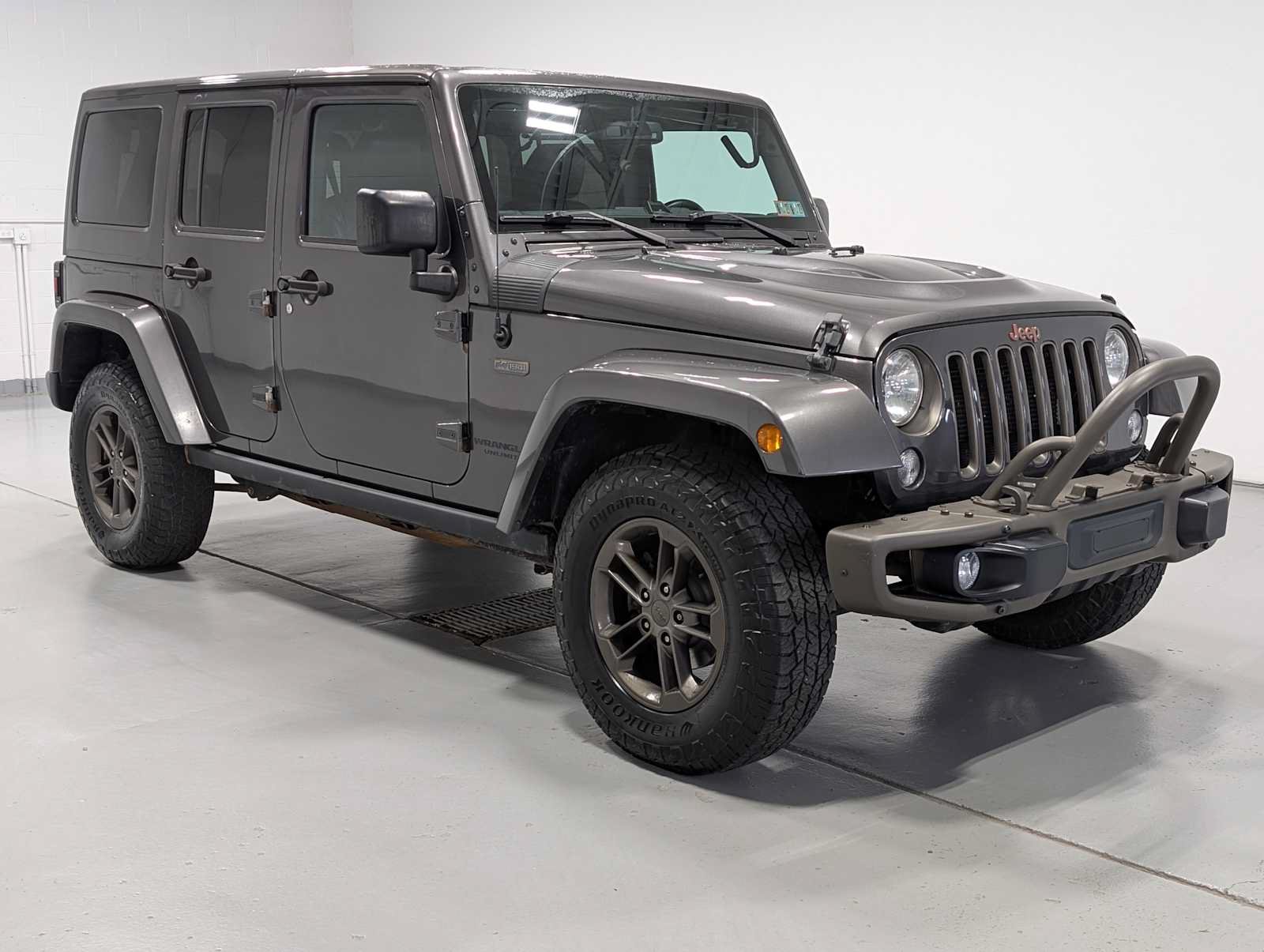 Used 2016 Jeep Wrangler Unlimited Sahara AWD/4WD image 6