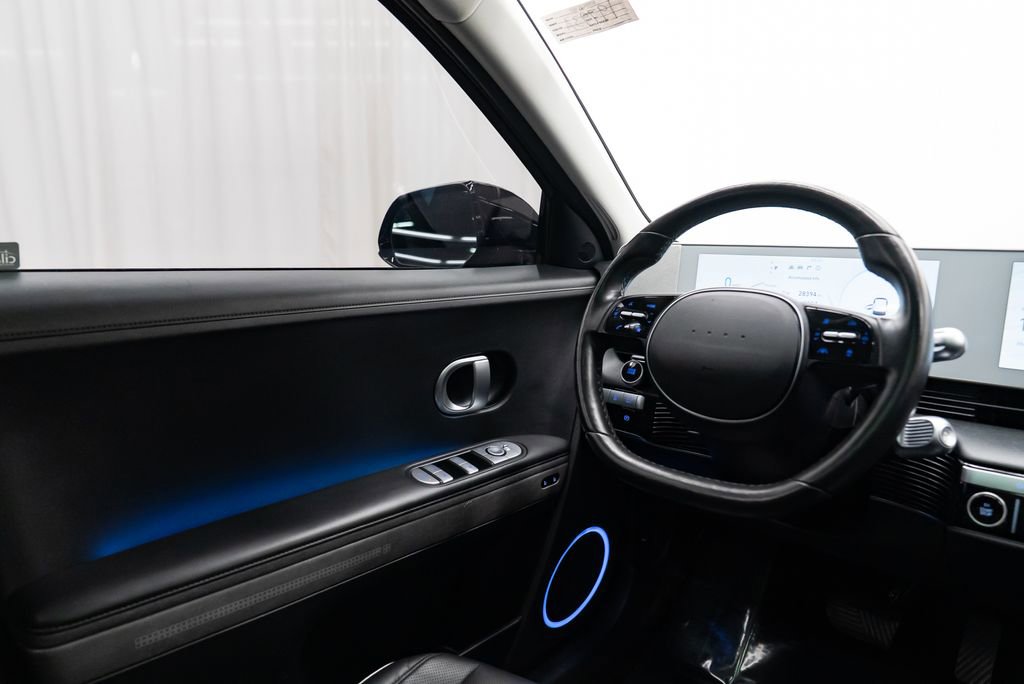 Used 2024 Hyundai Ioniq 5 Limited image 12