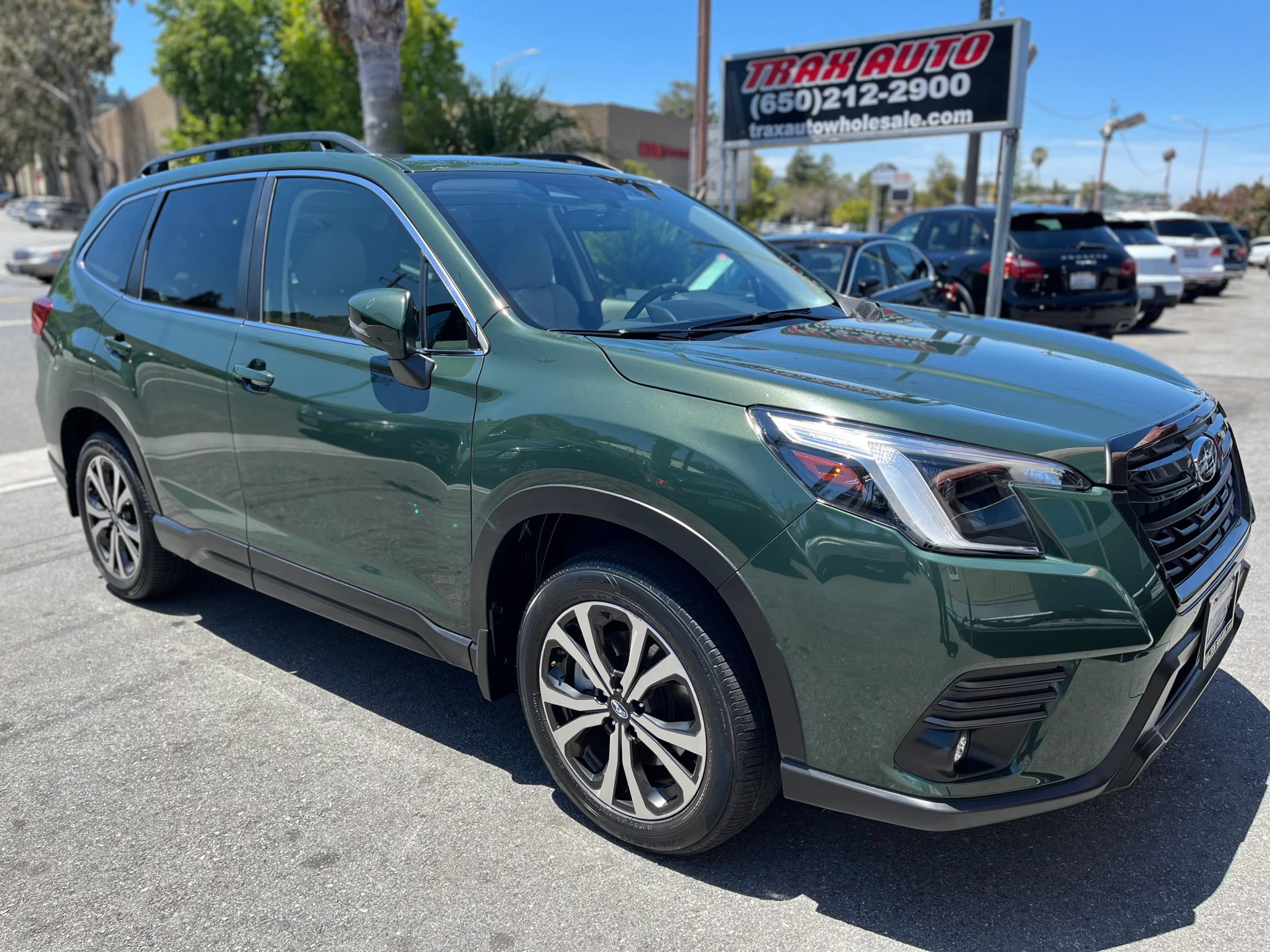 Used 2024 Subaru Forester Limited AWD/4WD image 1