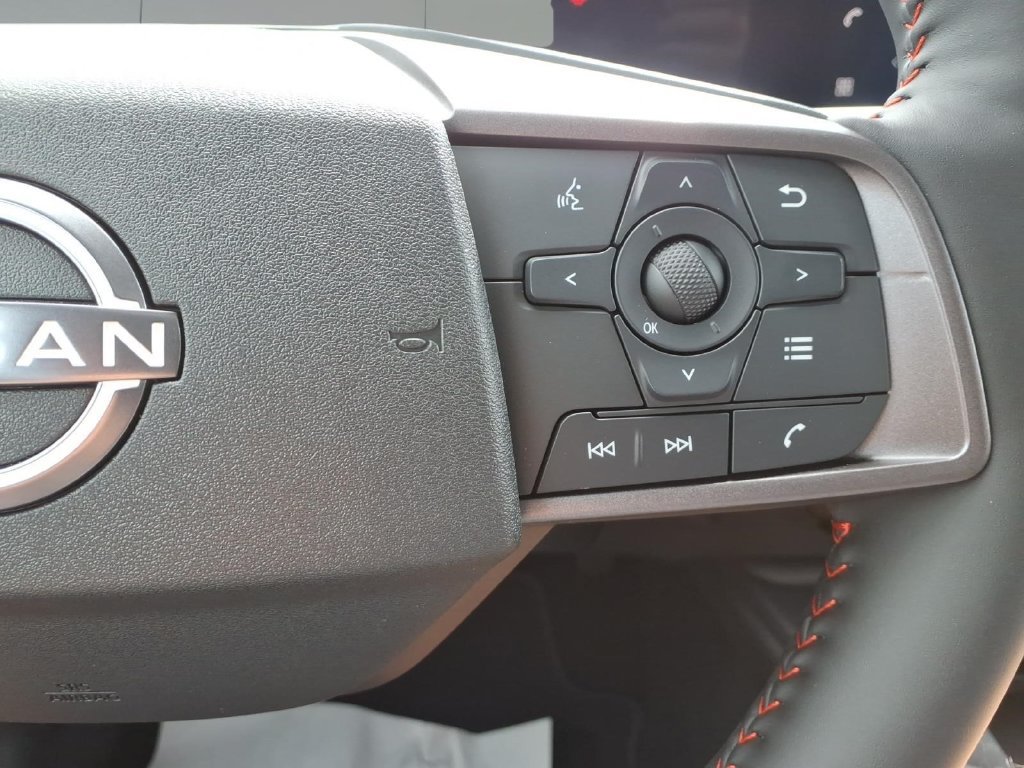 New 2026 Nissan Sentra SR w/ SR Premium Package FWD image 18