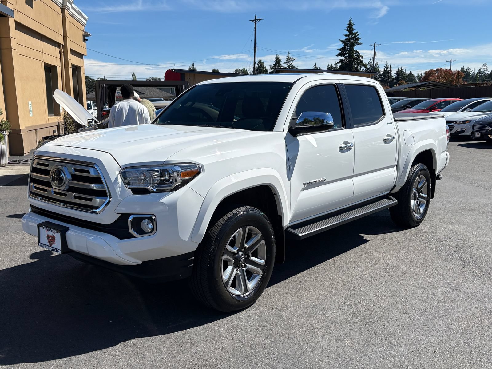 Used 2019 Toyota Tacoma Limited AWD/4WD image 5
