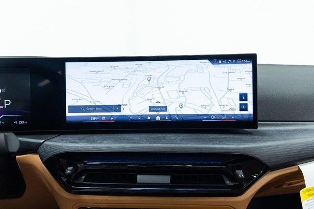 Used 2025 BMW i4 xDrive40i w/ Premium Package image 16