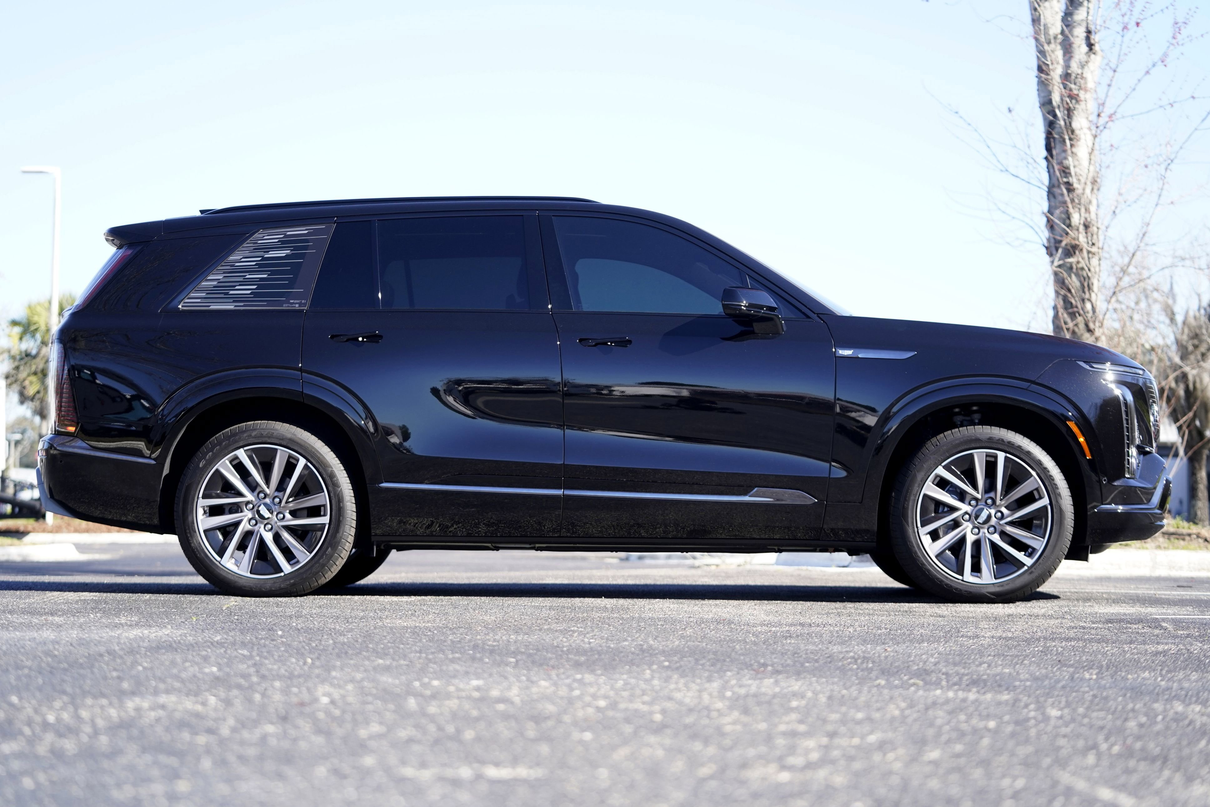 Used 2026 Cadillac Vistiq Sport image 8