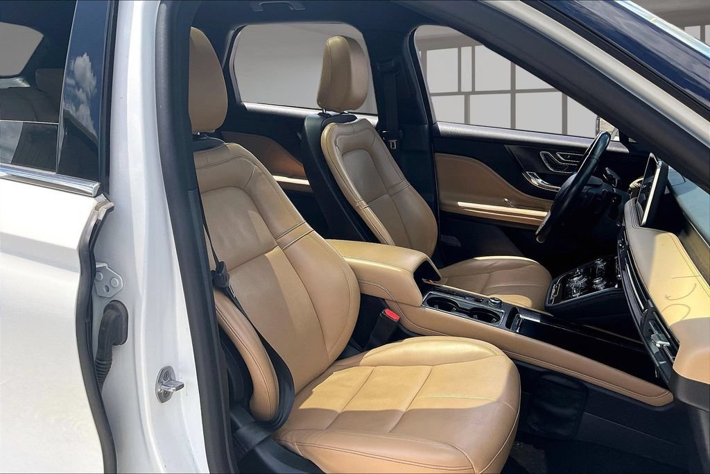 Used 2022 Lincoln Corsair Reserve w/ Elements Package FWD image 26